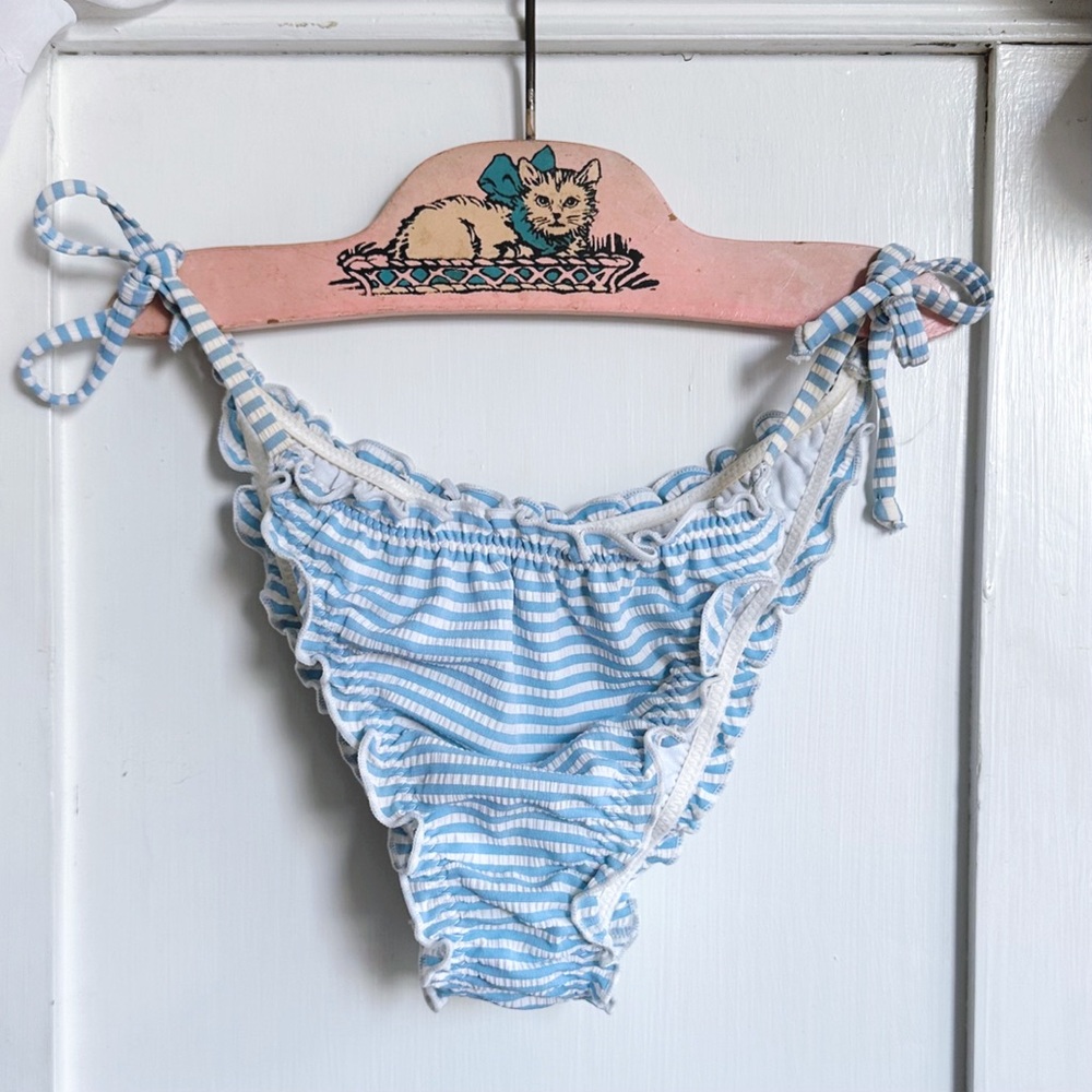 H&M baby blue seersucker lettuce edge string bikini bottoms 0